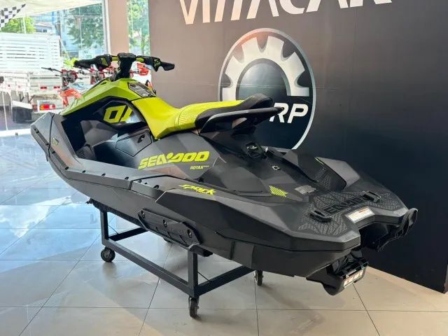 Seadoo Jet Ski Spark Trixx 3UP 2022 - Foto 4