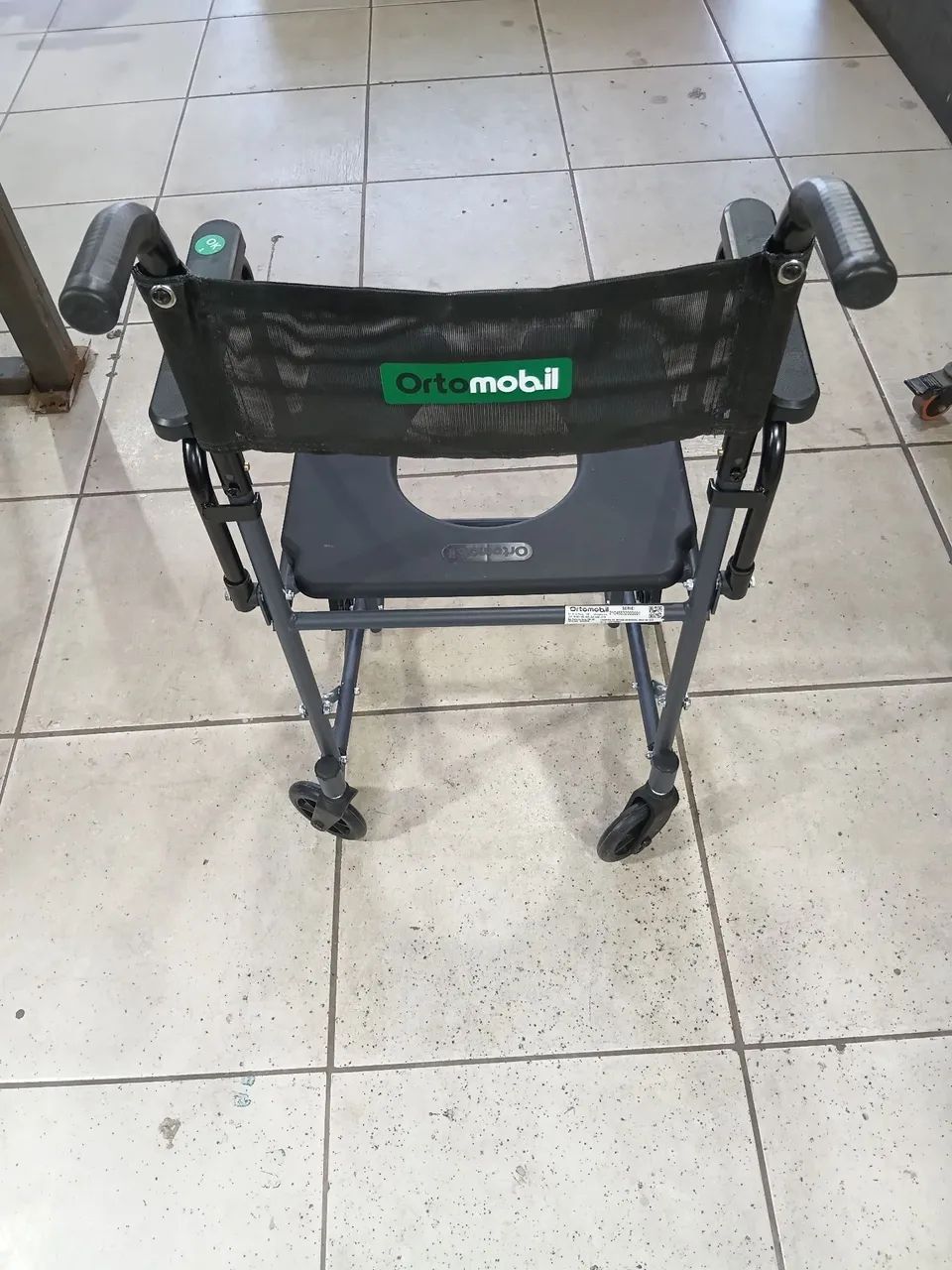 Cadeira de banho HORTOMOBIL - Foto 2