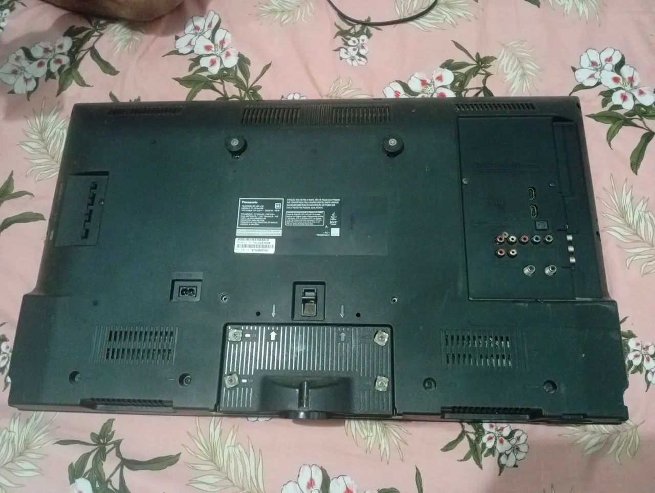 Vende se uma televisão. - Foto 2