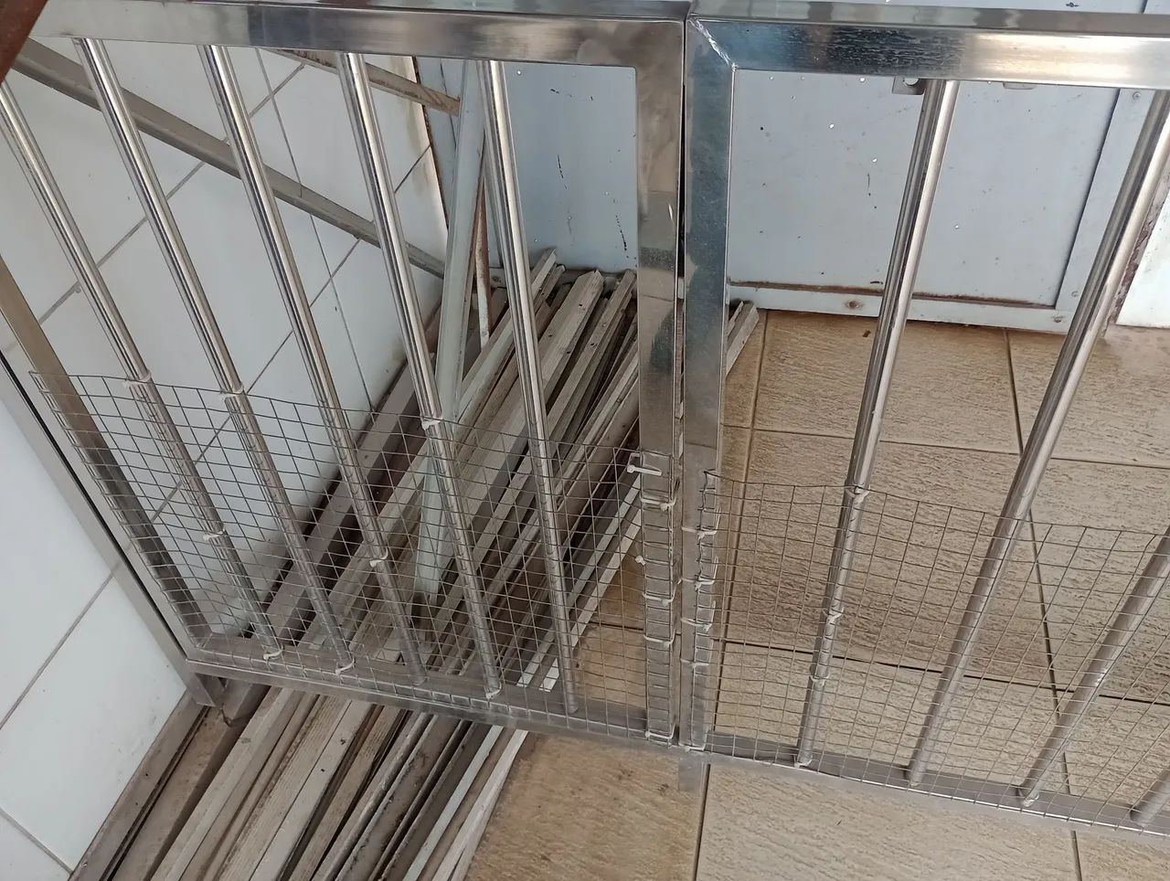 Vendo Cercado em aço inoxidável