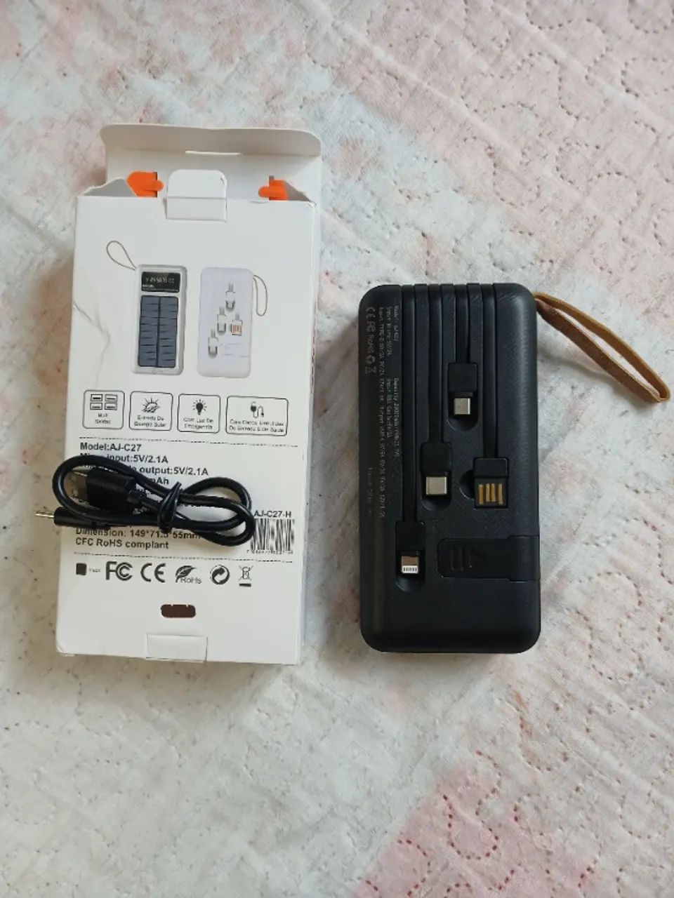 Power Bank Solar 20000mAh 4 em 1 com Cabos + Luz LED - Foto 2