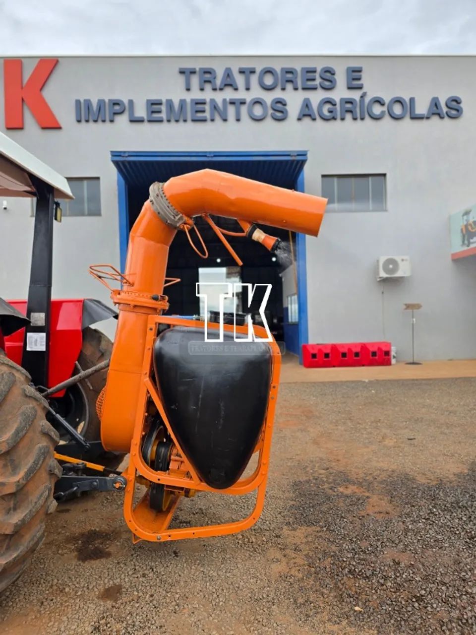 cod. 1424 PULVERIZADOR CANHÃO JACTO 400 LITROS - Tk Tratores Nova Andradina-MS - Foto 2