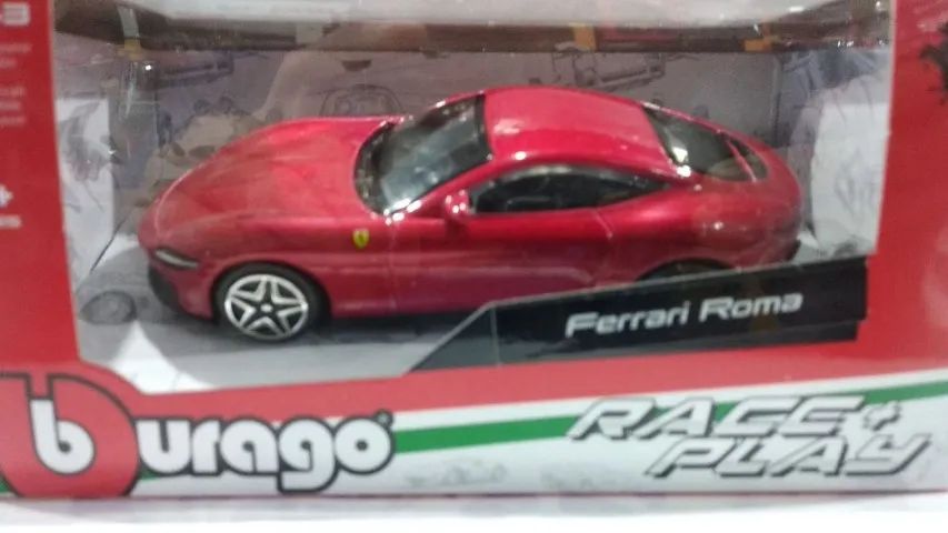 Miniatura Bburago Ferrari Roma 1:43