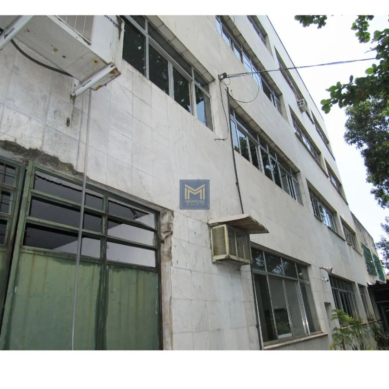 Vende-se prédio de 4 andares em Irajá - Foto 2