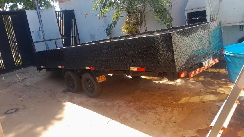 Carretinha reboque trucada 