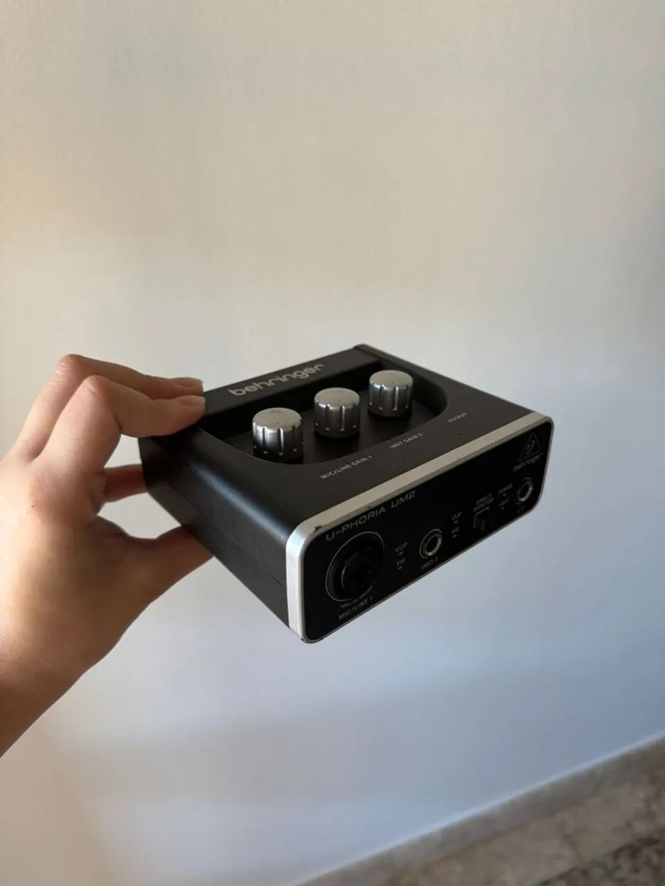 Interface de Audio behringer UM2 + BM800 - Foto 3