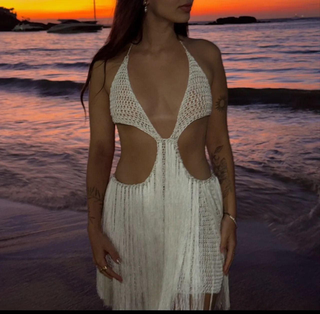 Vestido de franja feito de  crochê 