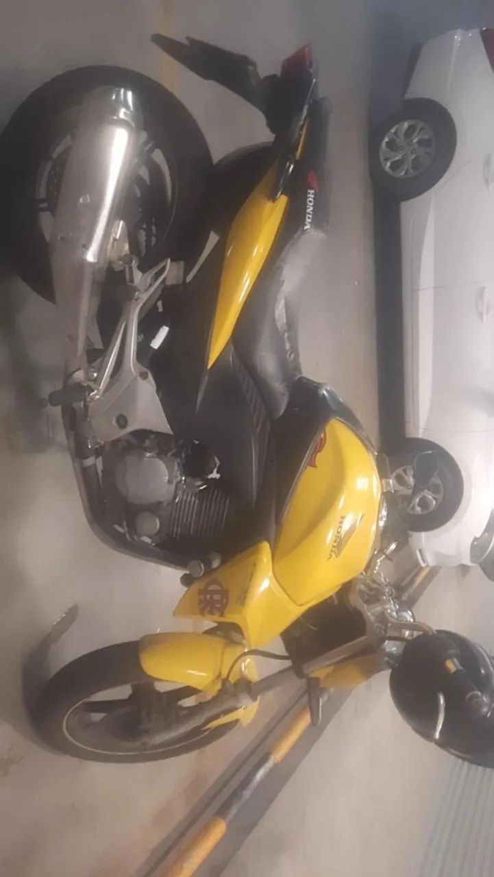 Cbr 300 - Foto 3