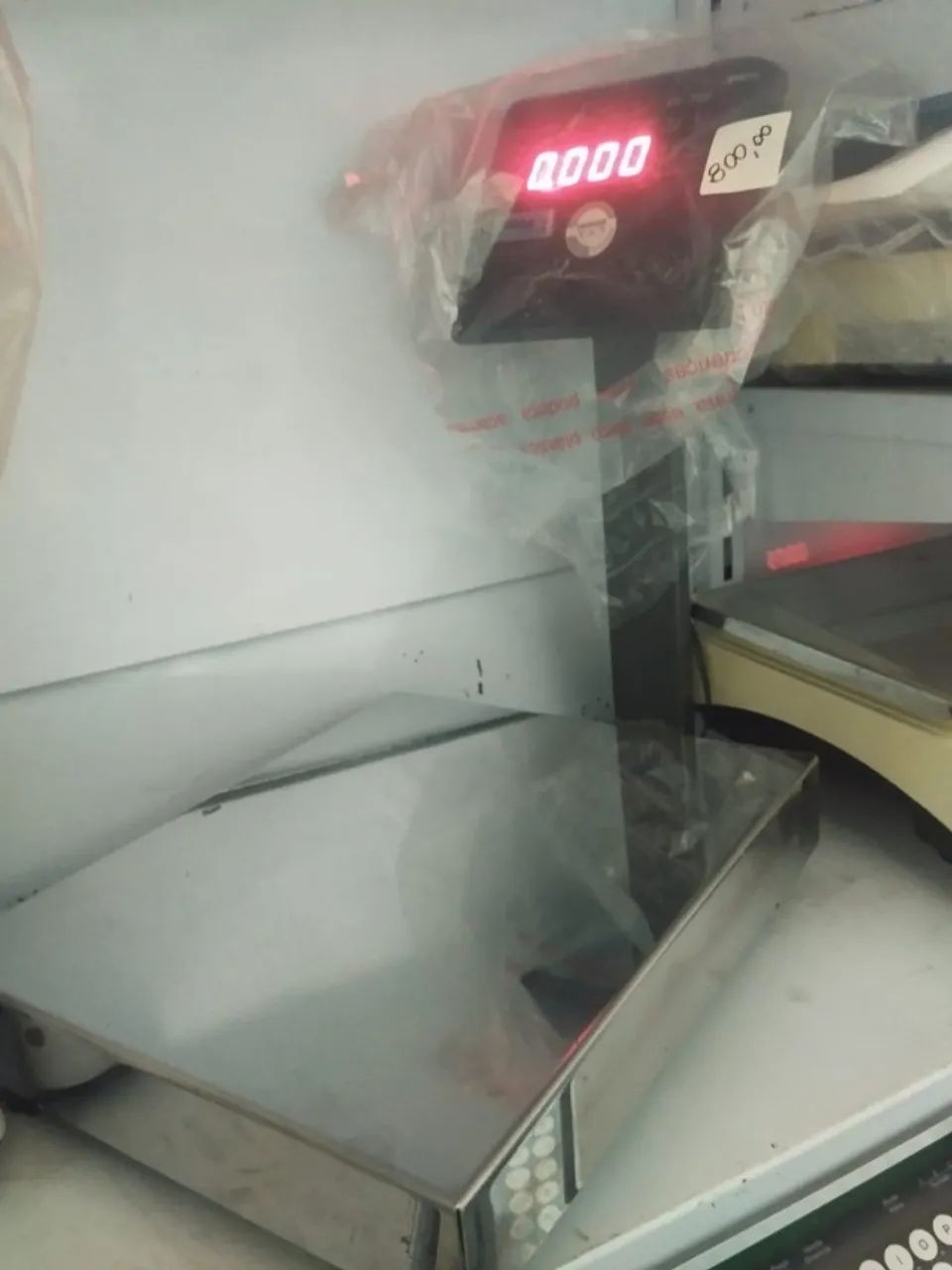  Balança eletronica de bancada 50kg/10g Ramuza com coluna DP-50 com lacre e garantia. - Foto 4