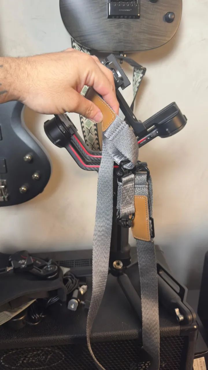 DJI Ronin RS3 Pro com handle adicional e correia smallrig432957671583918084