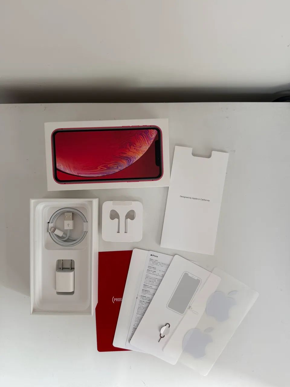 Caixa para iPhone Xr 256 GB vermelho com cabo e fonte novos