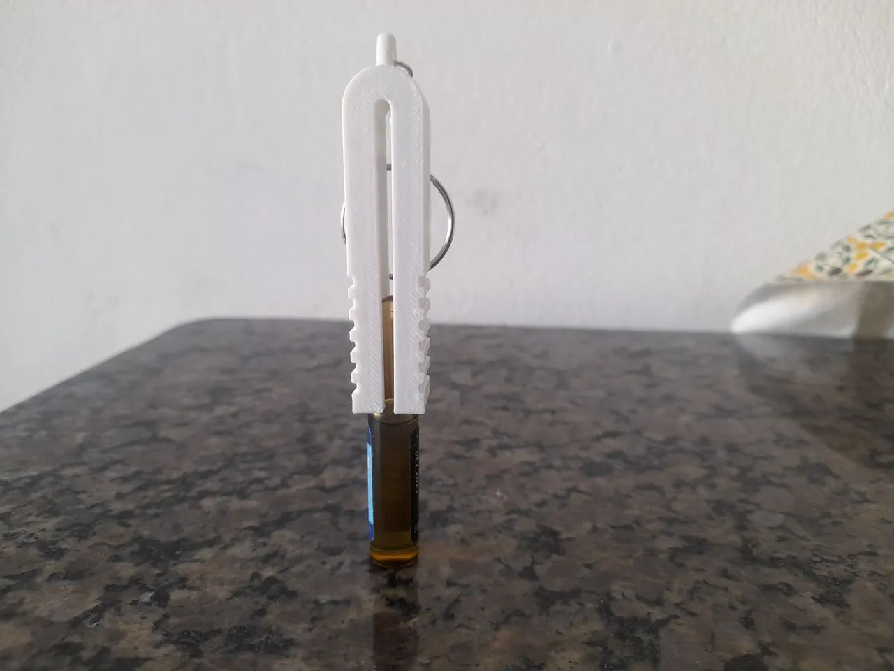 Abridor e Cortador de Ampolas em Petg -Chaveiro