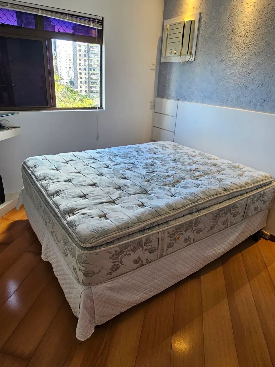 Cama Queen