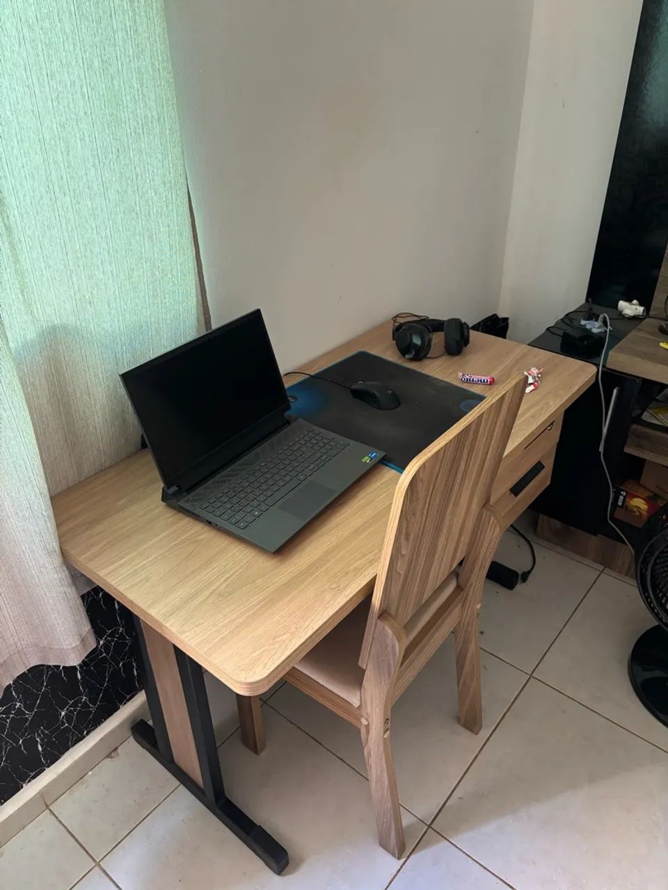 Mesa de estudo - Foto 2