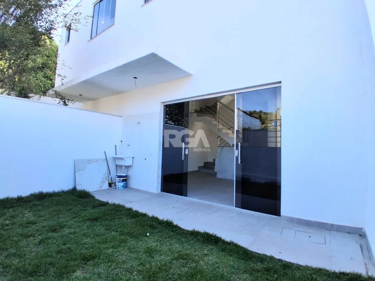 CASA GEMINADA COM 3 QUARTOS (1 SUÍTE) E 1 VAGA  LETÍCIA - Foto 2