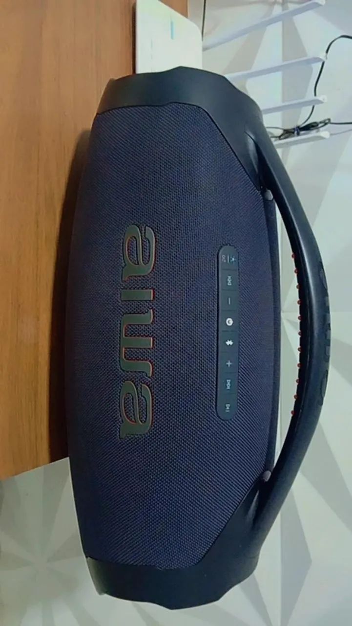 Bombox 