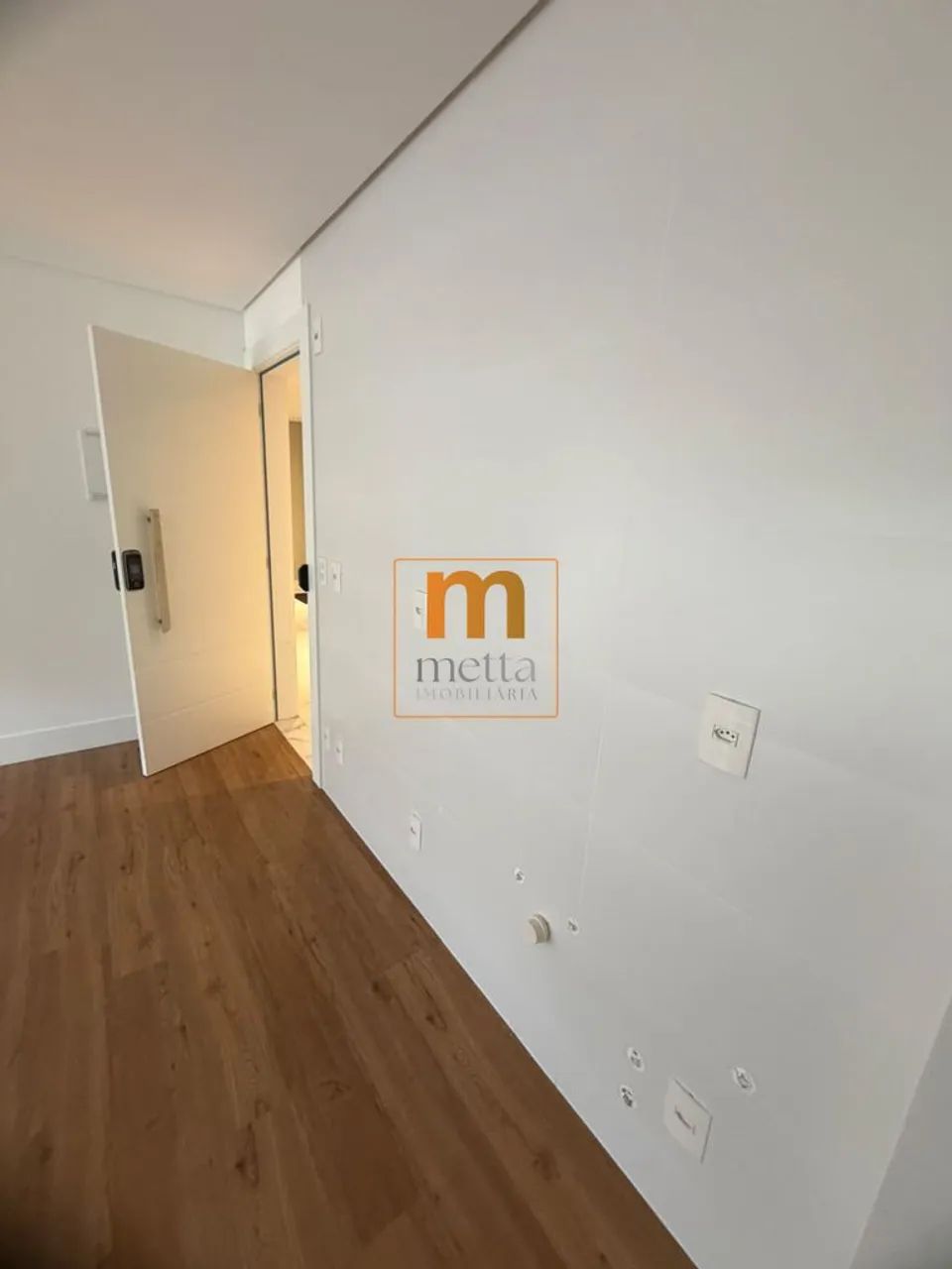 Studio de 47 m² com vaga de garagem no La Spezia, em Florianópolis - Foto 4