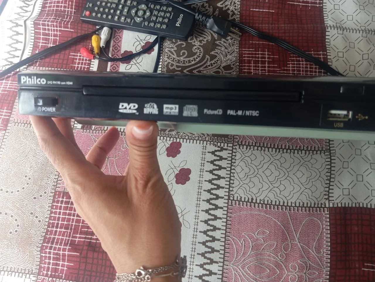 Desapego dvd com brinde  - Foto 2