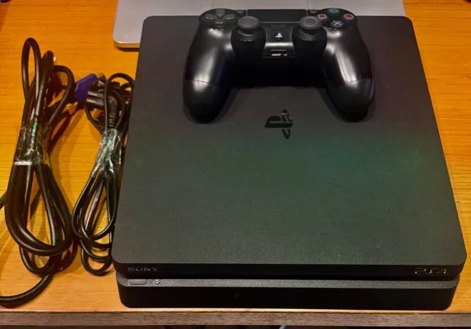 Ps4 Slim 500Gb com 1 controle original + 6 jogos originais discos nas caixas