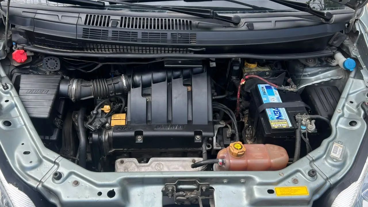 Fiat Idea Attractive 1.4 Fire Flex 8V 5P 2014 - Foto 4