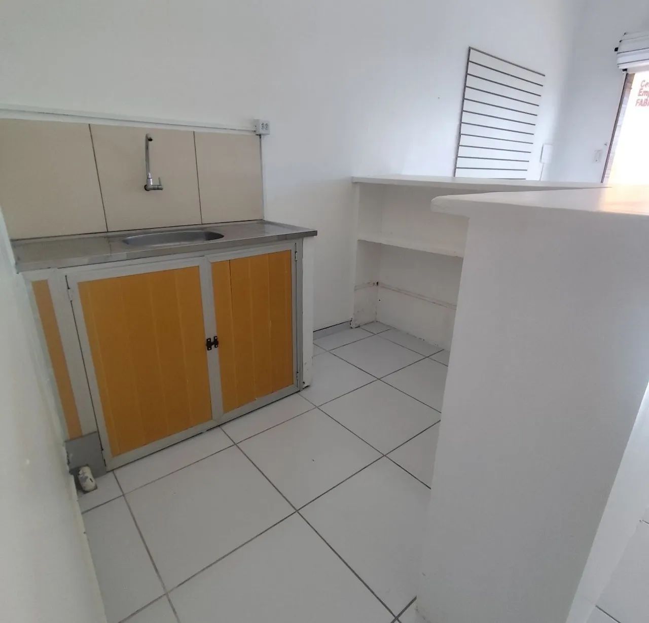 ALUGO PONTO COMERCIAL NO CANTO DA FABRIL  - Foto 3