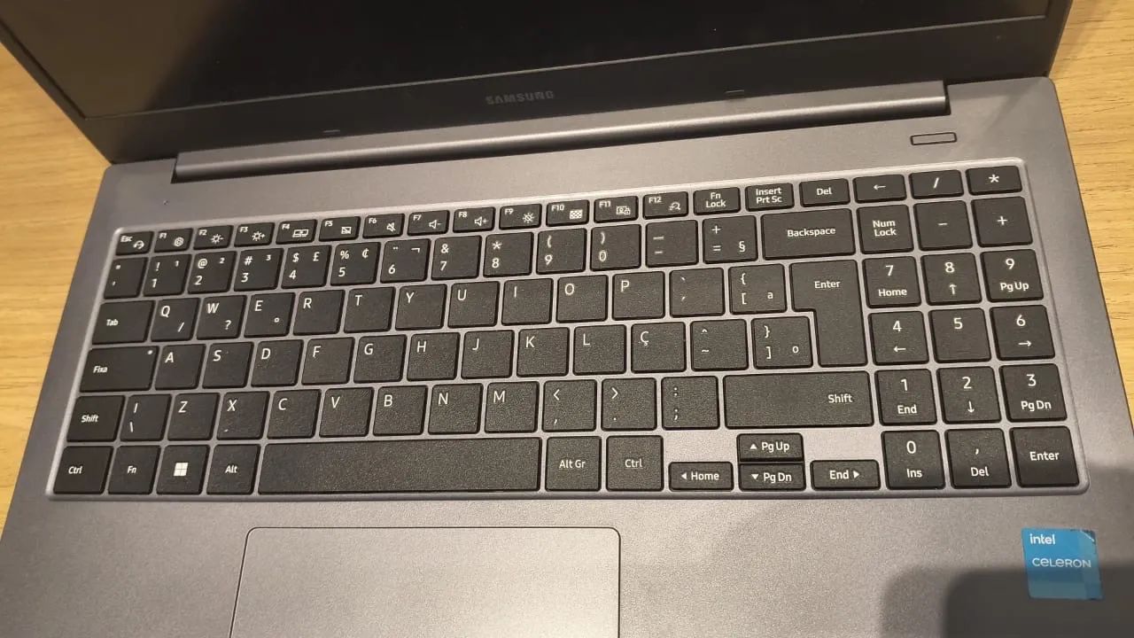 Samsung Book NP550XDA - Foto 2