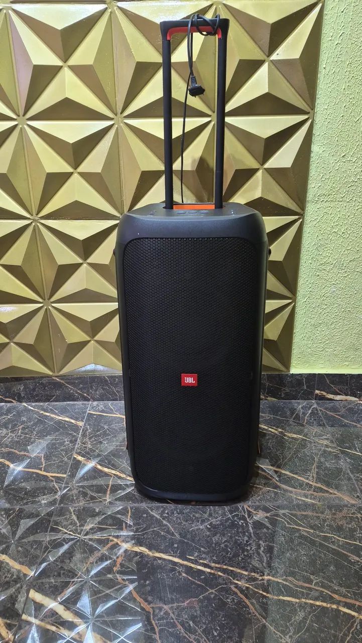 Duas  caixas de som JBL 310  - Foto 5