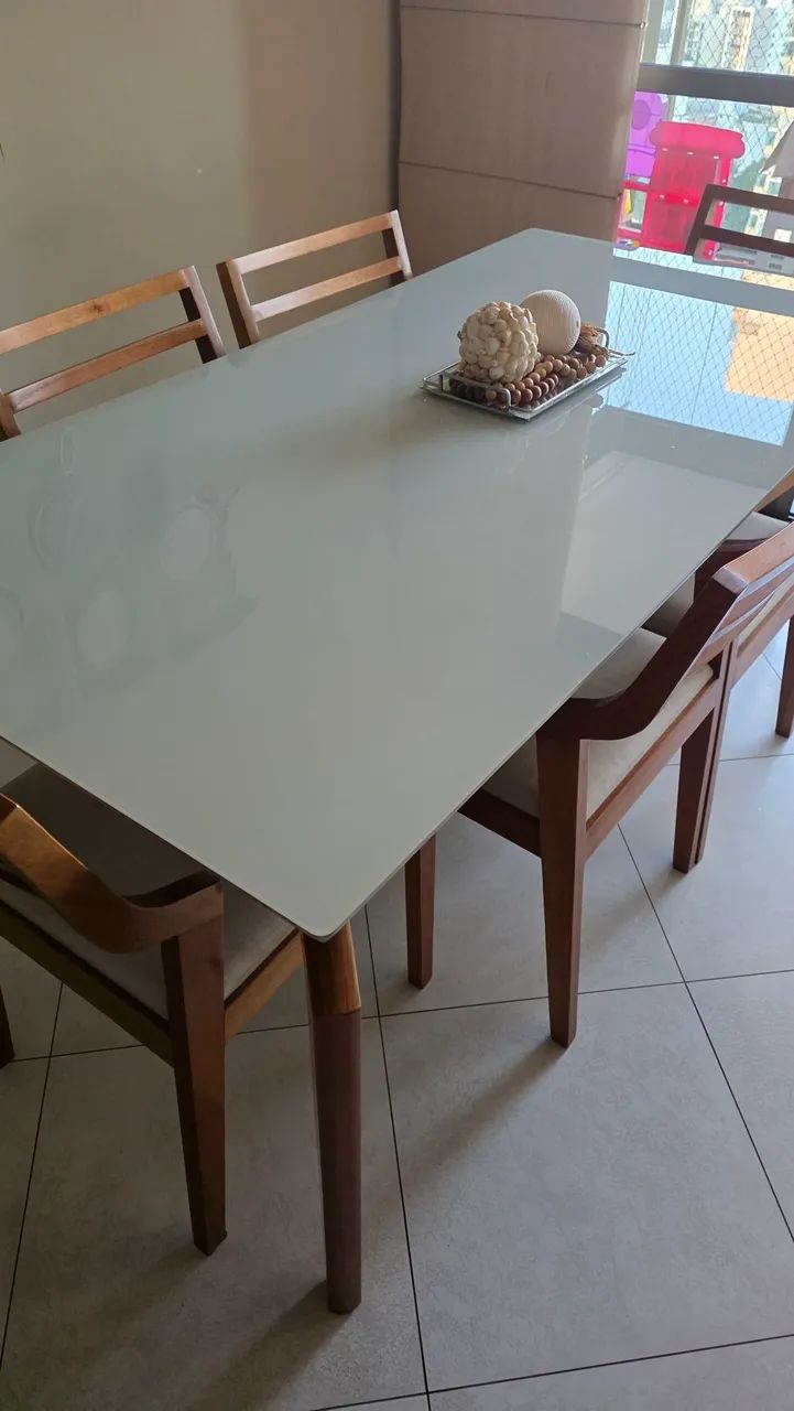 Mesa de jantar 6 pessoas
