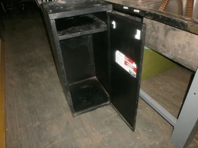 balcão de chapa - cor preto com 1 porta - Foto 3