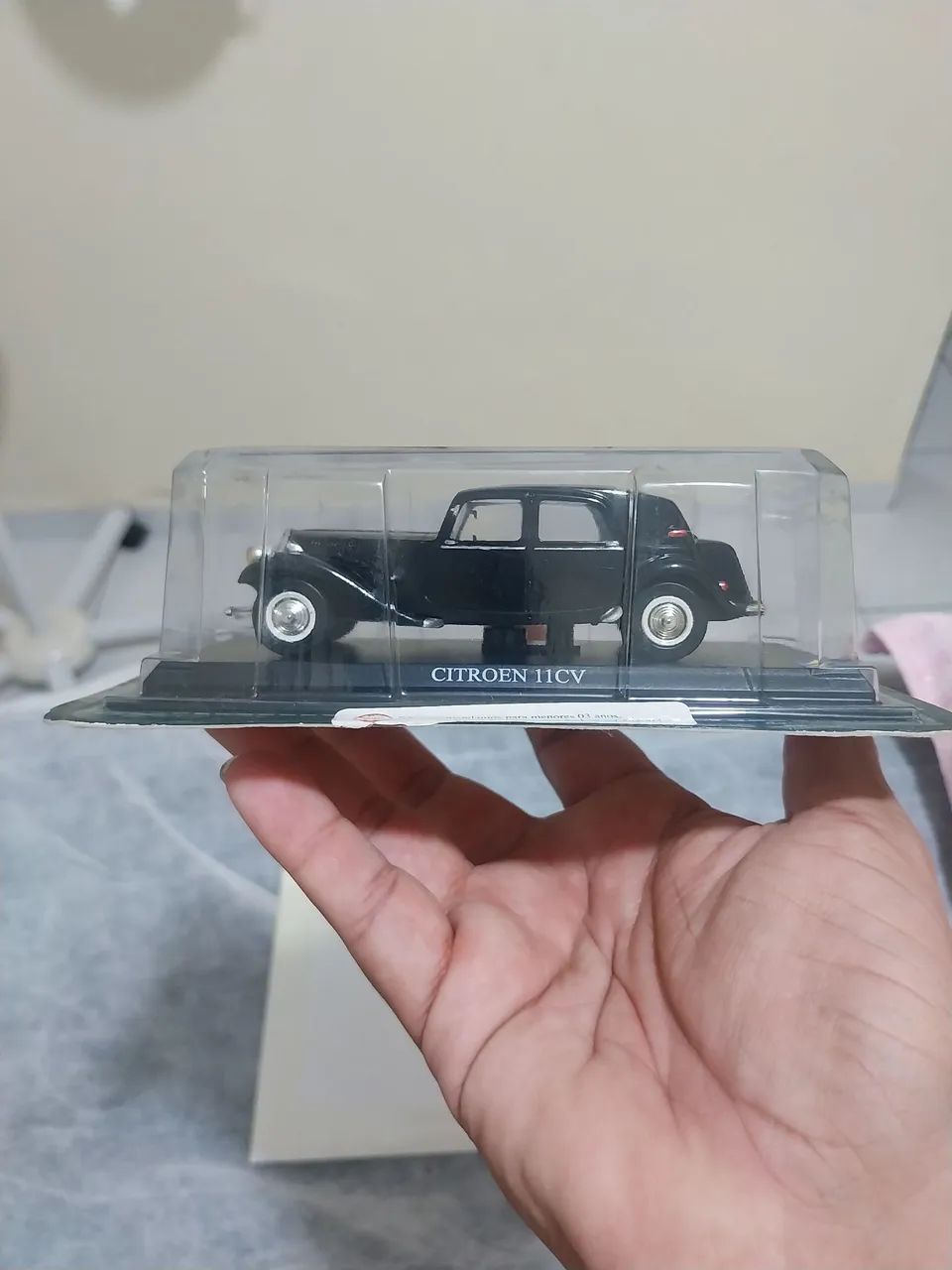 Miniatura Citroen 11CV.