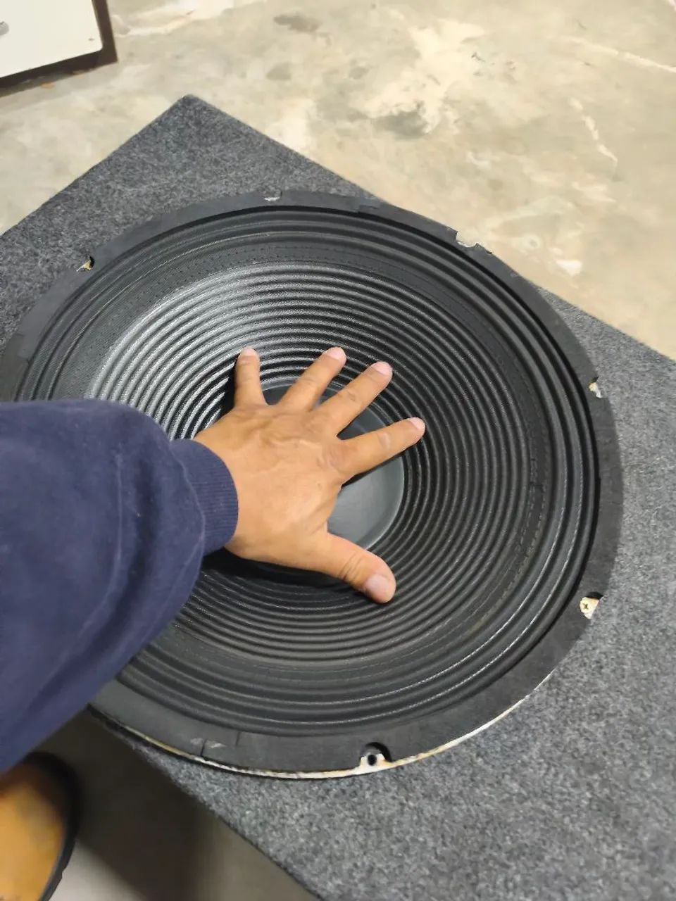 Woofer Inor batastka 15 polegadas 1300 RMS 1ohns troco por bateria slim pra som  - Foto 4