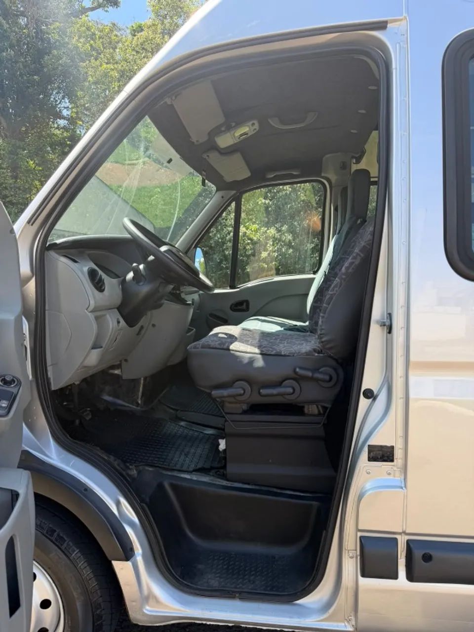 Renault Master 2.3 DCI STD Medio Esco. 20L Dies. 2013 - Foto 2