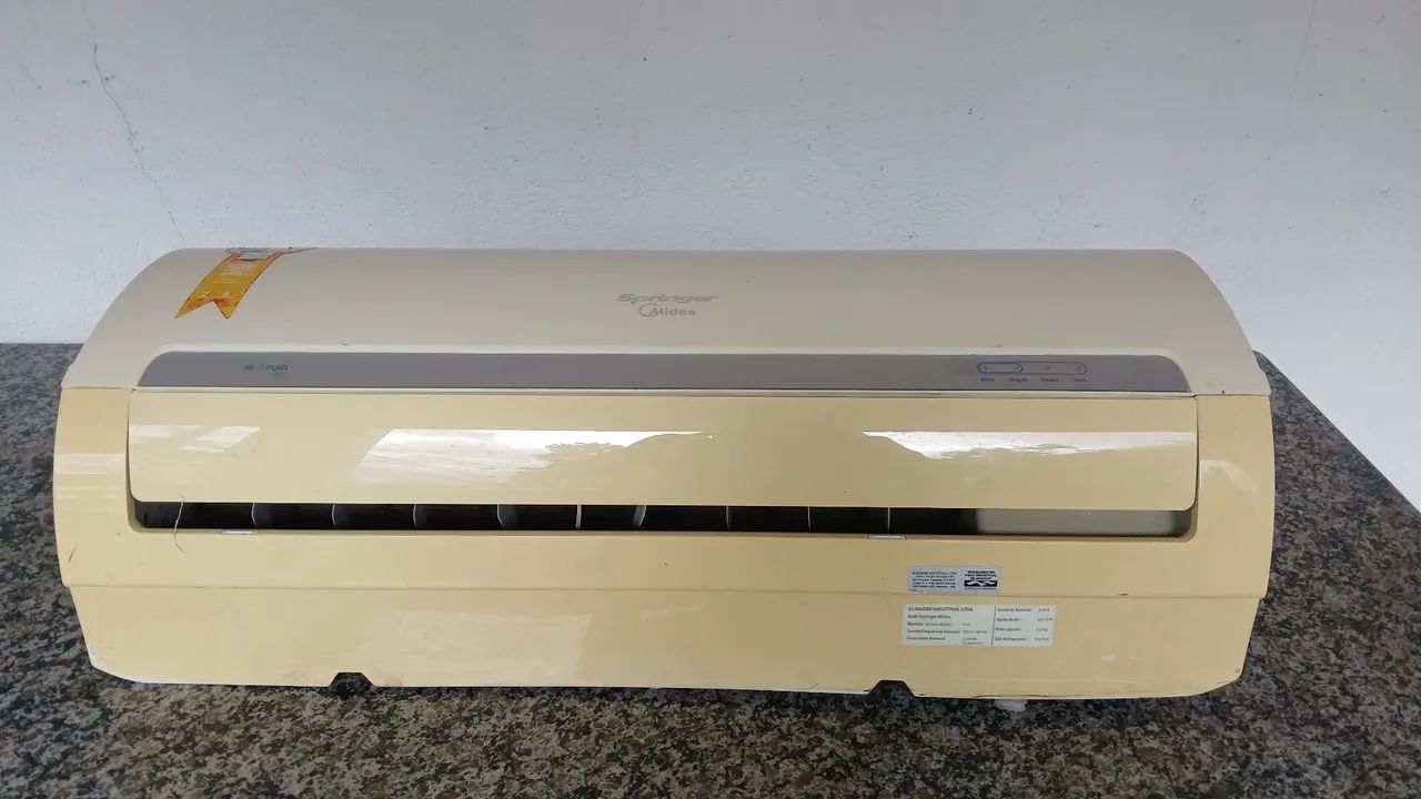 AR CONDICIONADO SPRINGER MIDEA 24 MIL BTUS  VALOR. 1.200 PRA SAIR RÁPIDO.  TEM NEGOCIAÇÃO 