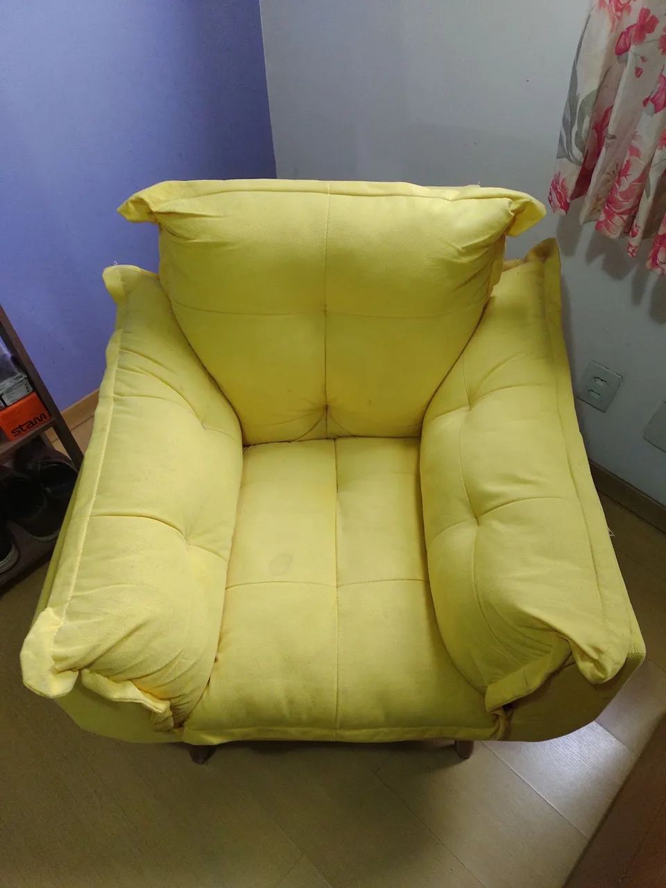 Poltrona decorativa em bom estado. Ótima oportunidade. - Foto 3