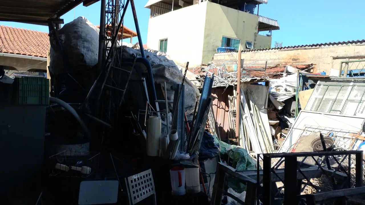 Vendo ferro velho ponto feito  a 5 anos  - Foto 3