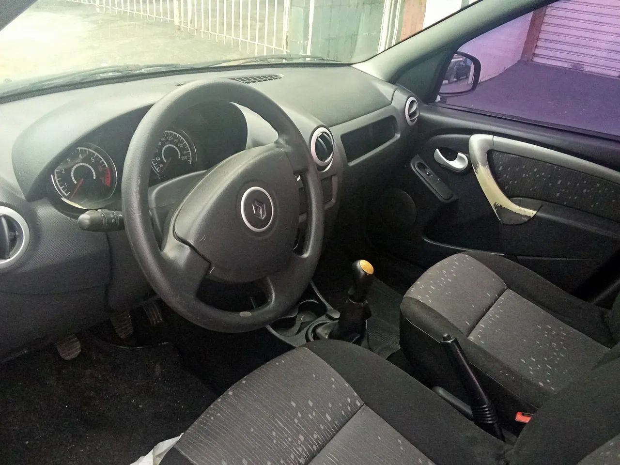Renault Logan Expression Hi-flex 1.6 8V 4P 2011 - Foto 3