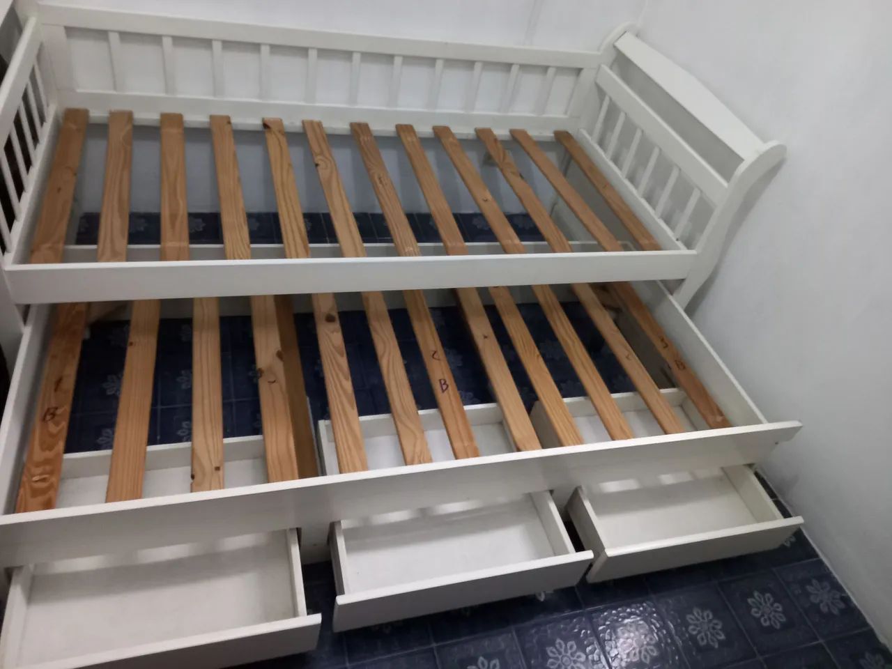 LINDA BI CAMA (BARATA)