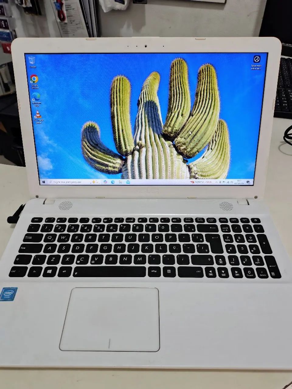 Notebook Asus Dual Core 4 GB RAM 120 GB SSD Tela 15.6 polegadas 