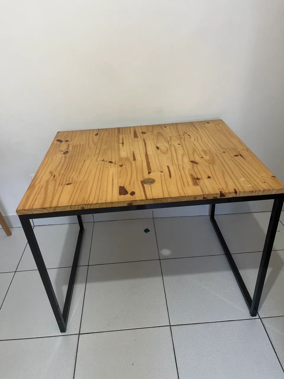 Mesa de computador e estudo 