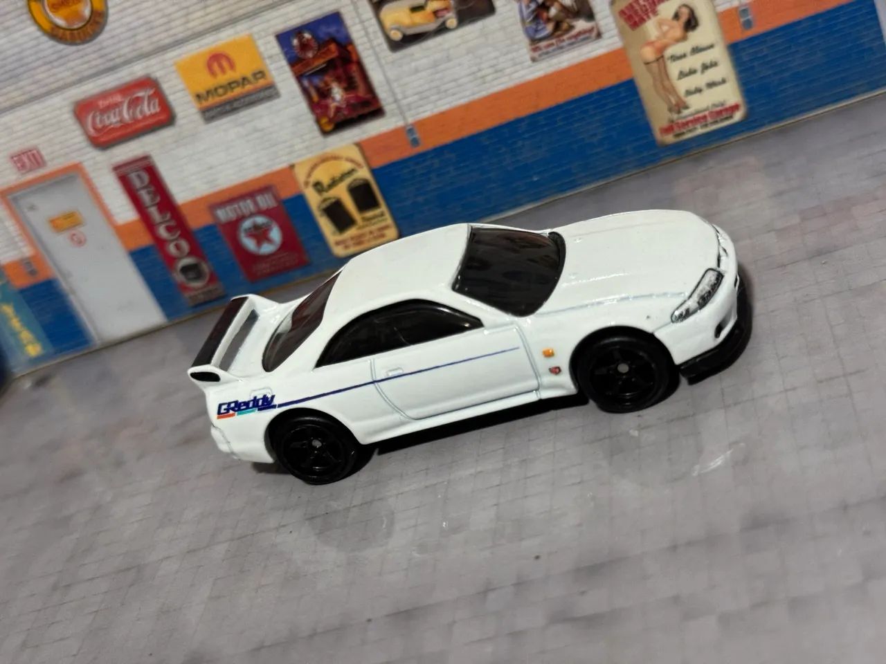 Nissan Skyline GT-R R33 Hot Wheels - Foto 5