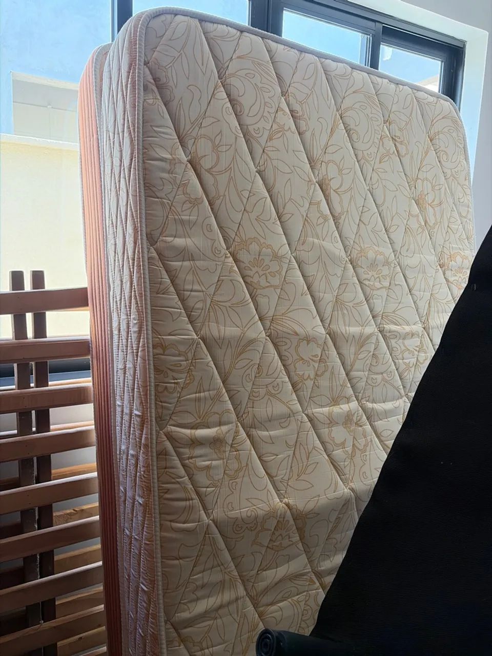 Cama box + colchão espuma  - Foto 2