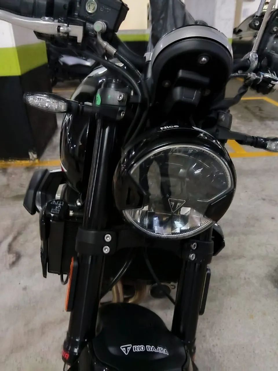 TRIUMPH TRIDENT 660 25 ESTADO DE ZERO KM - Foto 3