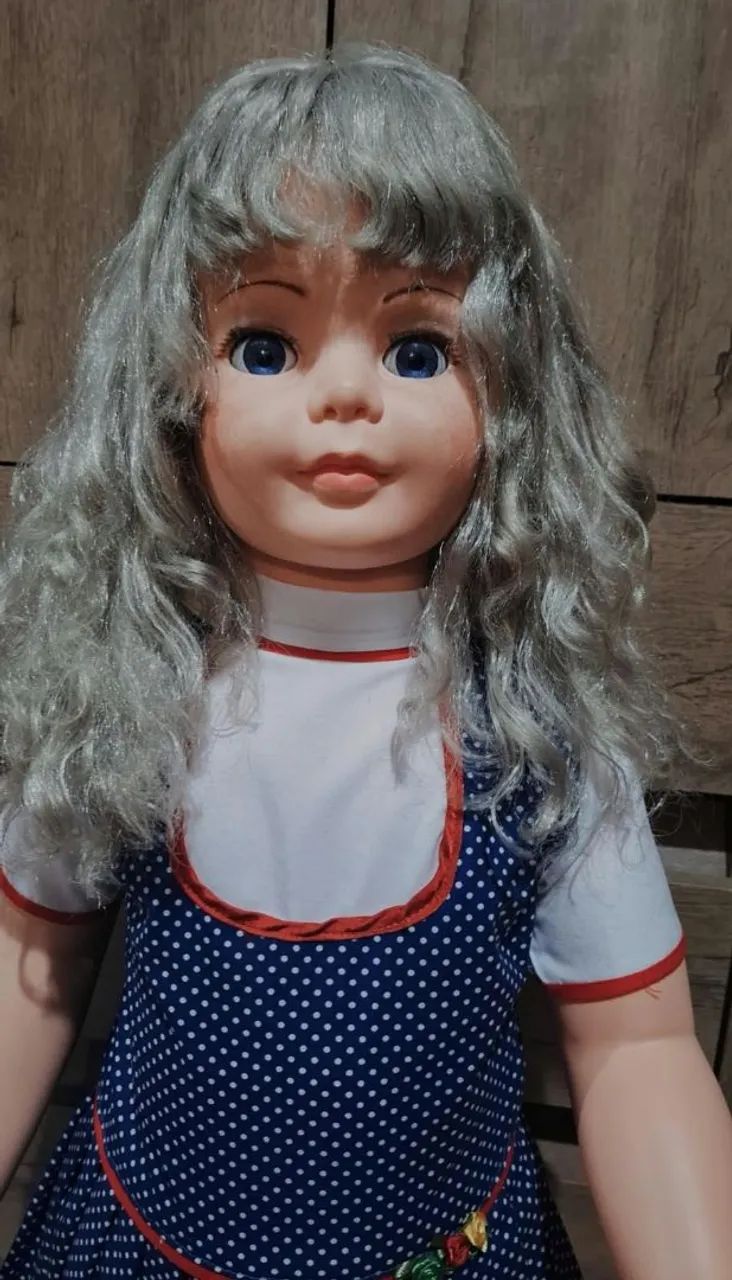Boneca amiguinha da estrela vestido azul com bolinhas - Foto 4