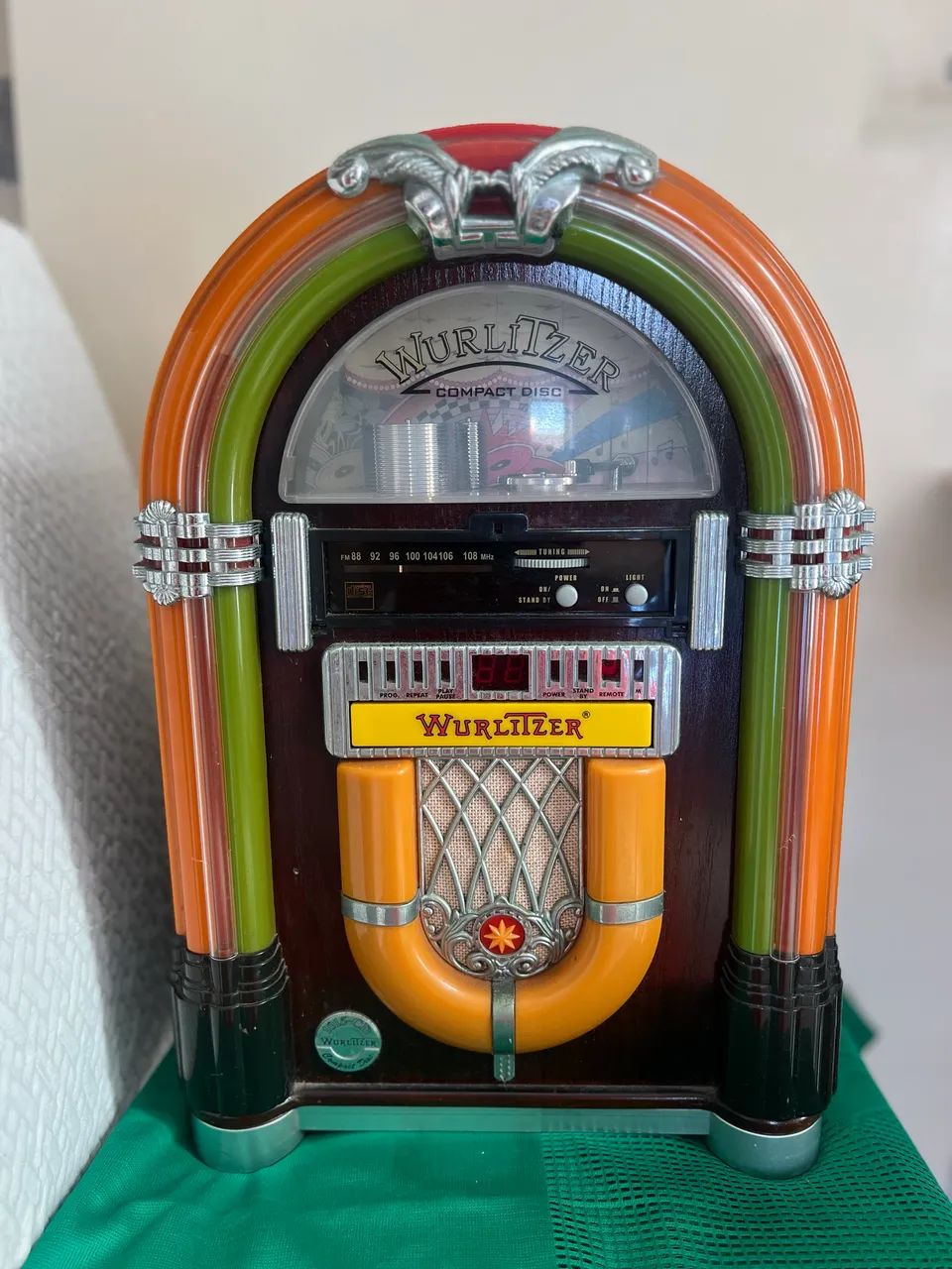 Jukebox Retrô Mini Wurlitzer Radio CD Original- 46x30 cm