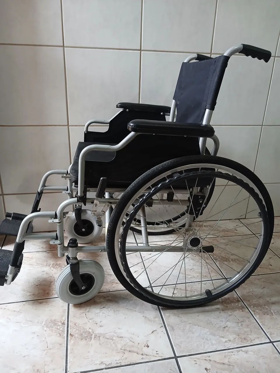 Cadeira de rodas  - Foto 5