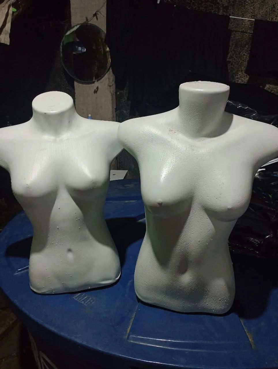 manequins busto femininos de plástico e um masculino  - Foto 2