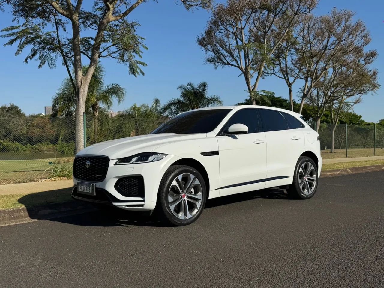JAGUAR F-Pace F-Pace 2.0 R-Dynamic SE 404cv (Hibrido) 2023