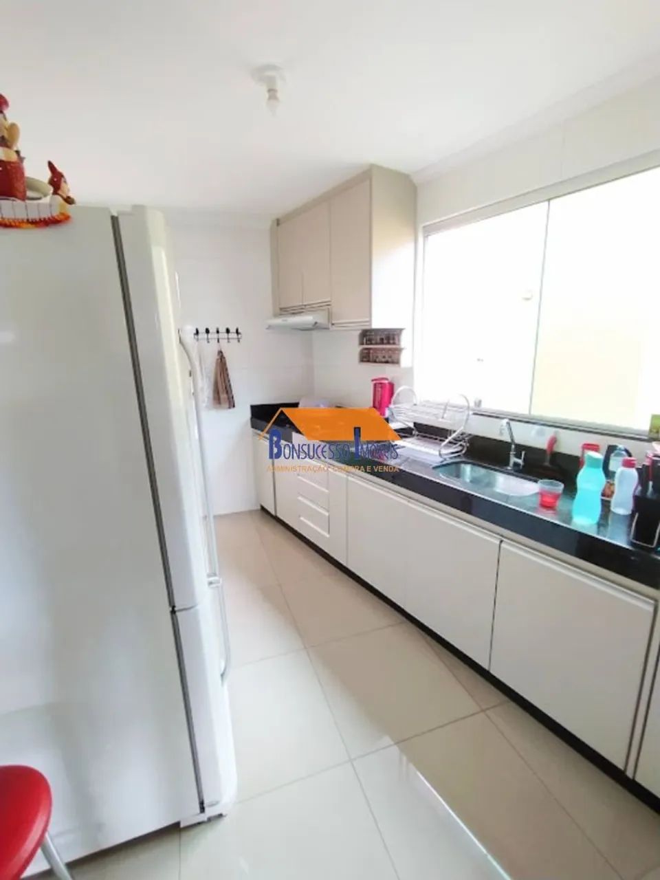 Casa de 3 quartos no bairro Vitória - Foto 4