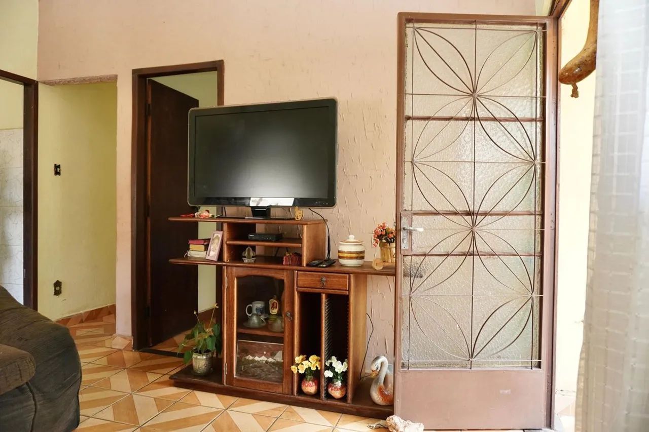Casa à Venda - Aparecida, 8 Quartos, 200 m2 - Foto 3