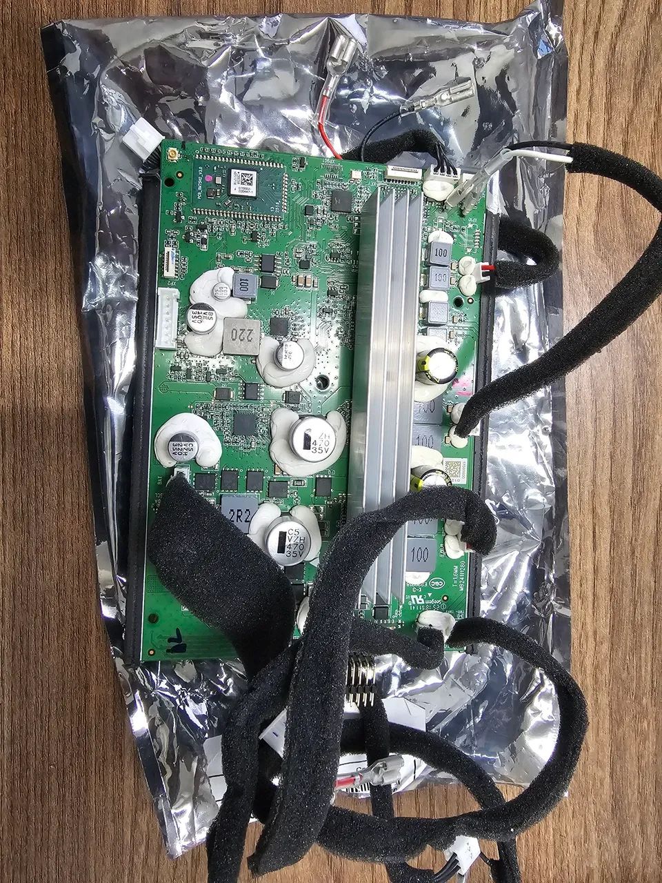 Placa Boombox 4 com defeito (leia a descrição)